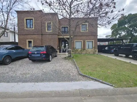 Casa a la laguna en venta en Santa Barbara