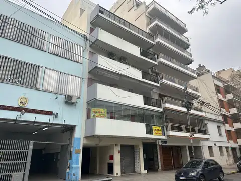 Pedro Lozano 3200, Piso 1
