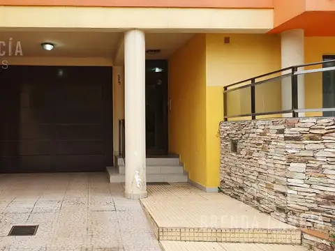 TRES DE FEBRERO 217, entre Alberdi y Chacabuco