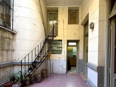 Depto Tipo Casa en Venta de 5 ambientes