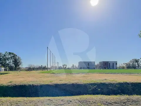 Terreno en Venta 9  mts Fondo