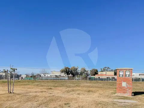 Lote en venta en barrio Santa Sofia, Pilar del Este