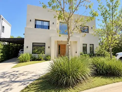 Casa en Venta de 5 dormitorios