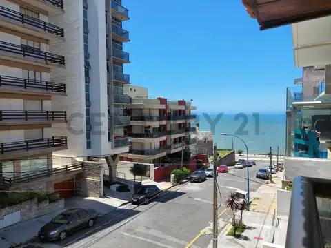 Venta departamento 3 ambientes c/balcón y cochera. Playa Varese