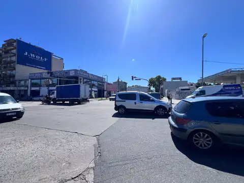 Local en Alquiler Via Púb.