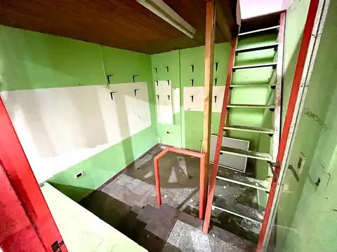 Local en Venta 40 años