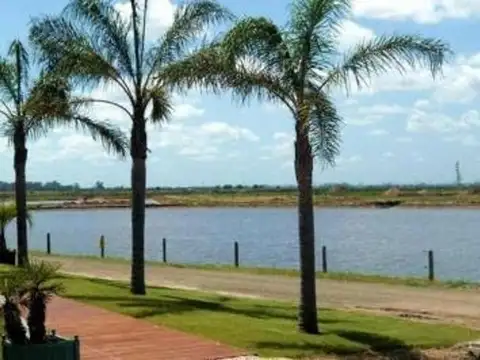 Terreno en Venta 40  mts Fondo
