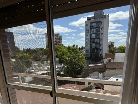 Vendo excelente departamento en pleno centro de la ciudad de Zarate  Apto Crédito 