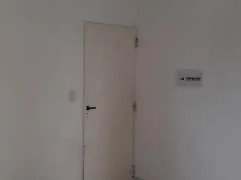 Av Marconi 135 , Piso 1