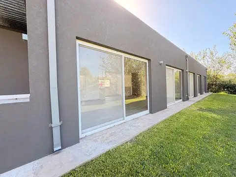 Casa en Venta en La cañada de Pilar, USD 198.000