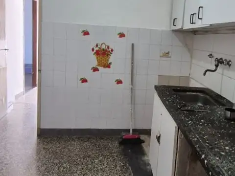 Av. Marcelo T de Alvear 3500, Piso 1