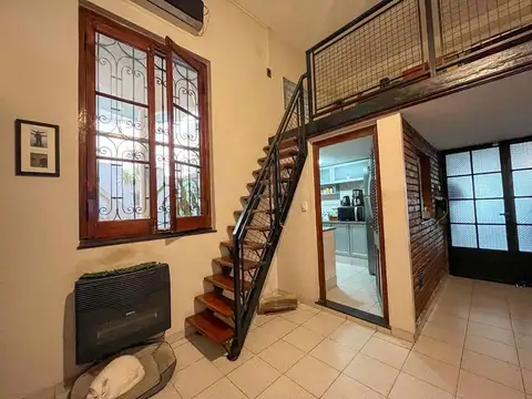 VENTA CASA Y LOCAL EN BARRIO LUIS AGOTE
