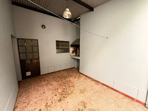 Casa en Alquiler con 1 cochera