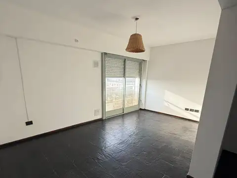 Simbron 4300, Piso 13