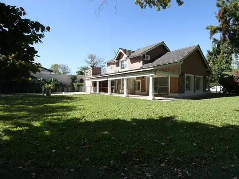 CASA EN VENTA LOS LAGARTOS COUNTRY CLUB, PILAR.