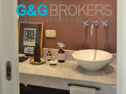 Casa 5 ambientes con 3 baños