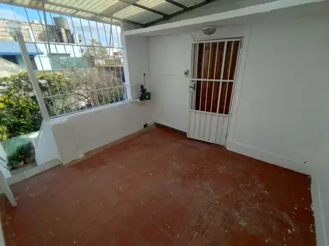 Depto Tipo Casa en Venta de 2 ambientes