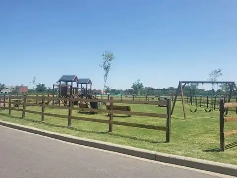 Lote En Venta En Barrio San Ramón, Pdl