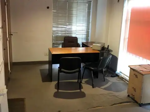Oficina 3 ambientes con 1 baño