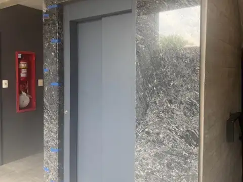 Oficina 2 ambientes con 1 baño