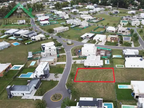 Terreno en Venta 30  mts Fondo