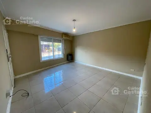 Excelente chalet PH 3 amb c/patio al frente. (sin expensas)