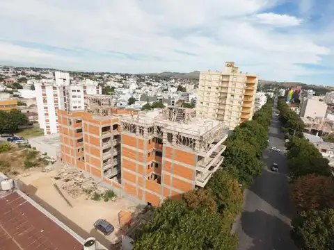 DEPARTAMENTO 3 DORMITORIOS VENTA TANDIL PILETA