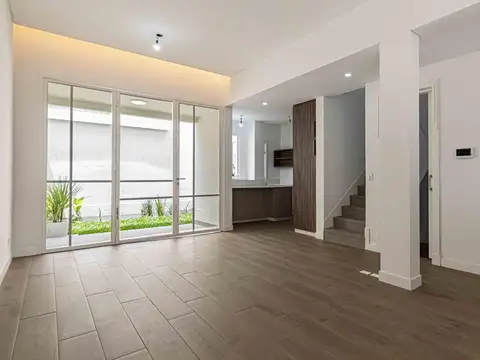 Increíble PH a estrenar  Con Jardín, terraza con parrilla y garage 