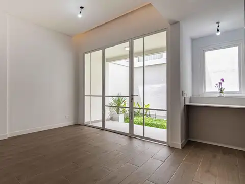 Depto Tipo Casa en Venta con 1 cocheras