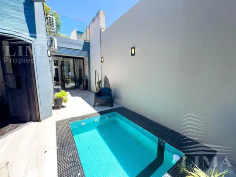 Casa en Venta con 1 cochera