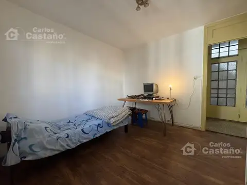 Casa Sobre Lote Propio, 3 Amb. con Patio, Terraza y Quincho