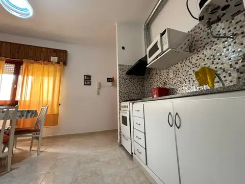 CHIOZZA 3300, Piso 2