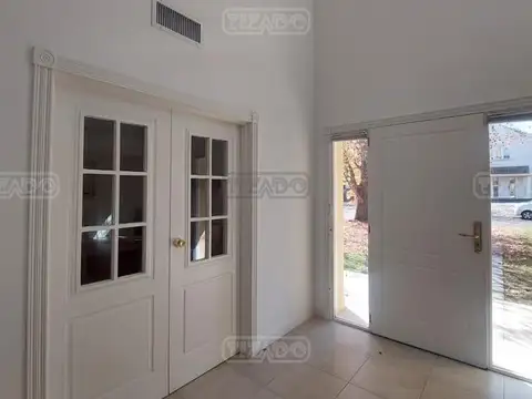 Casa en Venta en Pilar Golf Club, USD 500.000