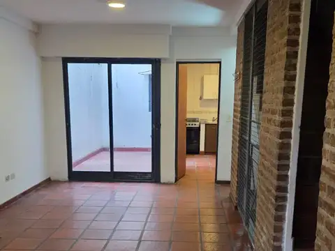 Depto Tipo Casa en Alquiler de 3 ambientes