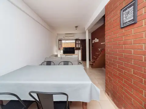 Depto Tipo Casa en Venta de 4 ambientes