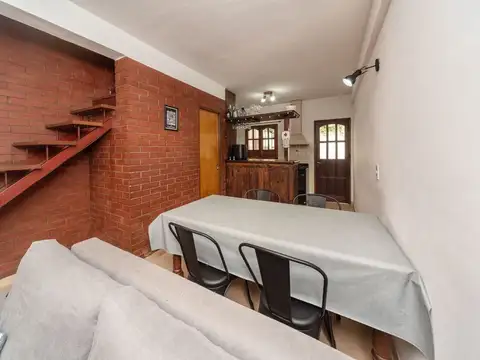 Depto Tipo Casa en Venta en Villa Luzuriaga, USD 72.000