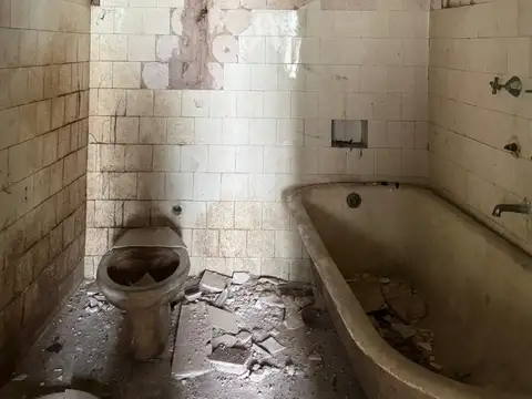 Terreno en Alquiler en Parque Chacabuco, USD 5.000