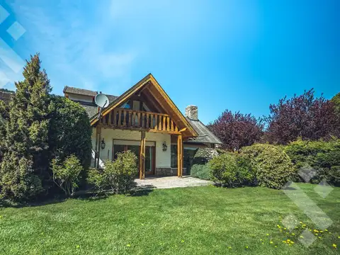 ALQUILER CASA 4 dormitorios - Zona centro - San Martin de los Andes