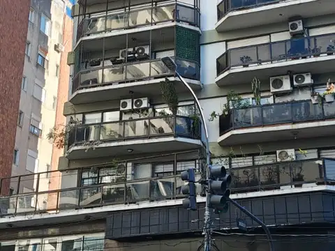 Departamento 4 ambientes en Vicente Lopez con terraza propia
