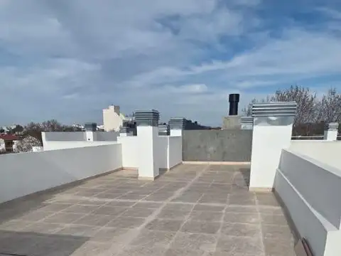 Departamento 4 ambientes con 3 baños