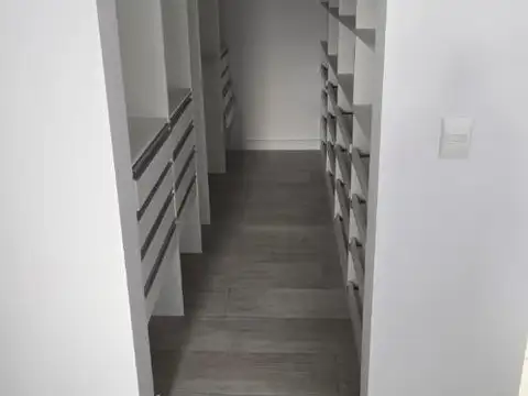 Departamento en Venta con 5 cocheras