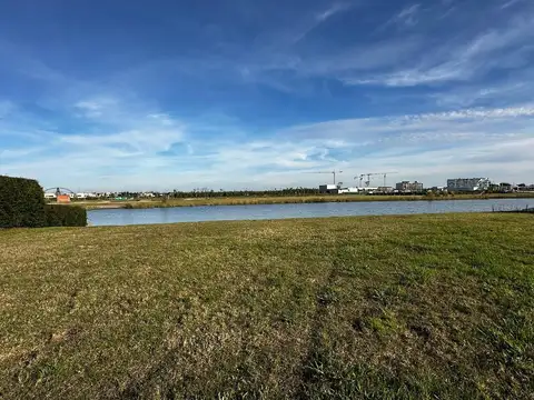 Terreno en Venta 18,28  mts Frente
