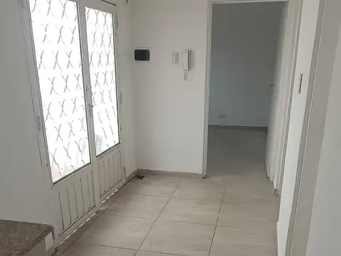 Departamento en Alquiler en Remedios de Escalada, $ 530.000