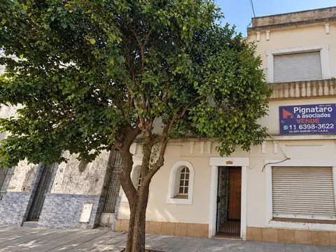 CASA 4MB CON PATIO,  LOTE PROPIO