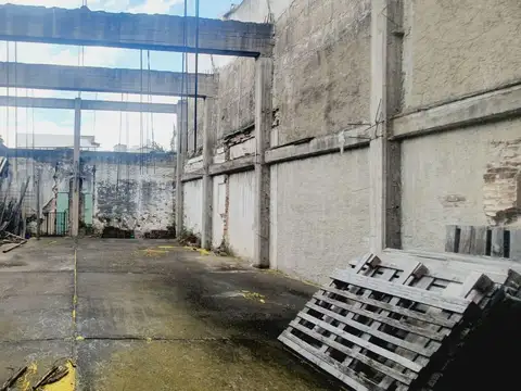 Galpon en Venta 9  mts Frente