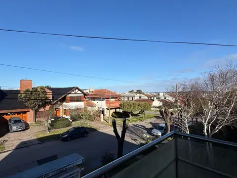 Depto Tipo Casa en Alquiler de 3 dormitorios