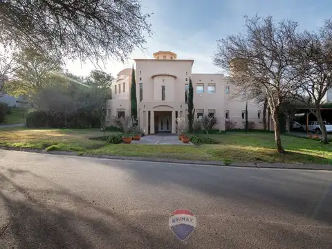 Casa en Venta de 5 dormitorios