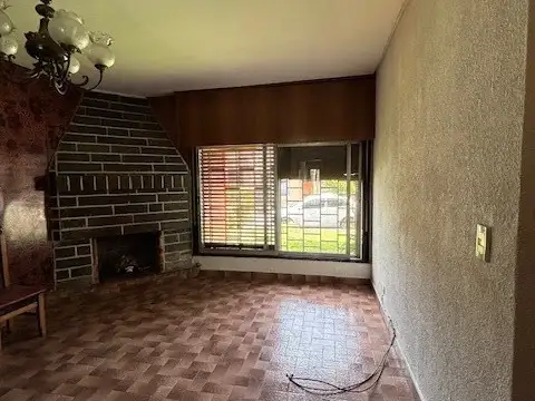 Carlos Pellegrini 1000