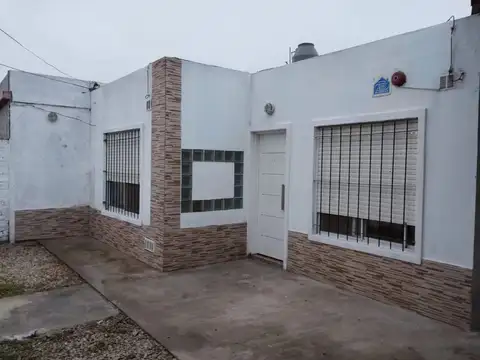 Impecable casa a metros de Yrigoyen