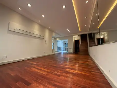 Casa en venta de 3 dormitorios y piscina en Barrio Lourdes Rosario